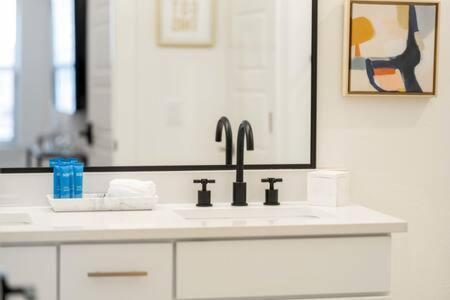 בנטונוויל The O'Keeffe-2Nd Floor Boutique Hotel Suite מראה חיצוני תמונה